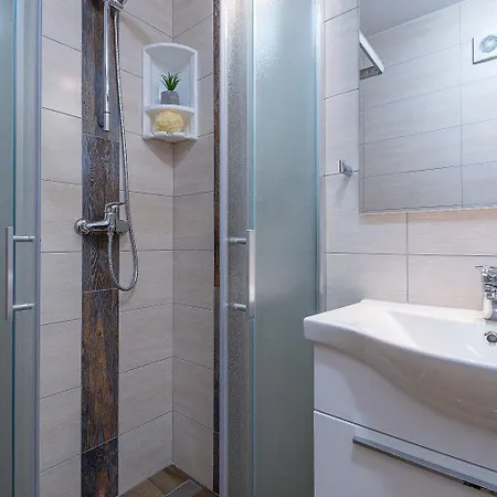 بيت للعطل House Edo Svetvinčenat